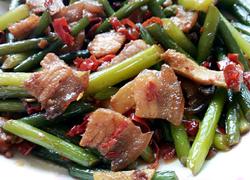 蒜苔回锅肉
