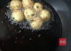 香酥土豆丸子的做法图解5