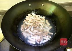 蒜苔炒鱿鱼的做法图解4