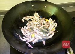 蒜苔炒鱿鱼的做法图解6