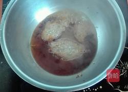 老醋花生米的做法图解3