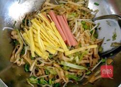 圆白菜炒饼的做法图解9