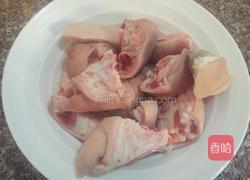 懒人秘制红烧猪蹄的做法图解1