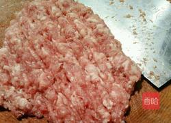 蛋黄狮子头的做法图解2