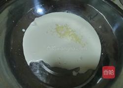 雀巢蛋奶油的打发的做法图解2