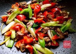 蒜苗炒鸭心的做法图解5