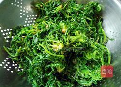 原生态野菜水煎饺的做法图解2