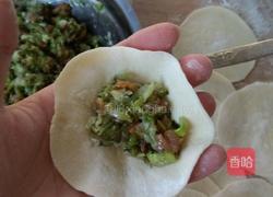 槐花猪肉水饺的做法图解7