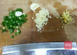 蜜汁鸡腿肉的做法图解2