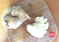 雪梨汁炖鱼的做法图解2