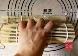 果蔬鸭蛋寿司卷的做法图解12