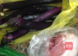 油焖肉末茄子的做法图解1