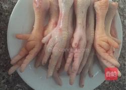 美味卤鸡爪的做法图解1