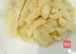 虎皮椒炒肉皮的做法图解1