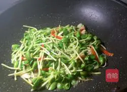 Illustration of how to make stir-fried bean sprouts 11