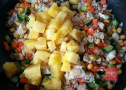 菠萝玉米鸡丁炒饭的做法图解12