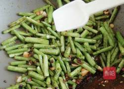 蒜香煸豆角的做法图解10