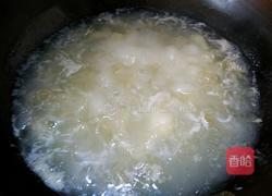 银耳鸡蛋汤的做法图解4