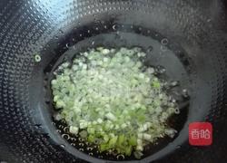 猪肉槐花陷饺子的做法图解6