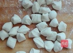 猪肉槐花陷饺子的做法图解18
