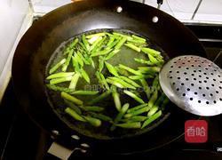 清炒芦笋的做法图解3