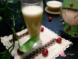 菠萝苹果香蕉汁