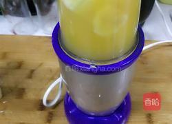 菠萝苹果香蕉汁的做法图解8