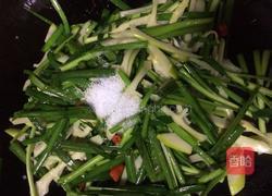 韭菜炒竹笋的做法图解9