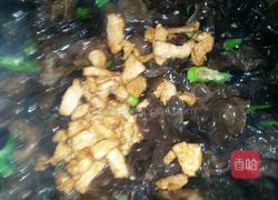 青椒炒木耳的做法图解5