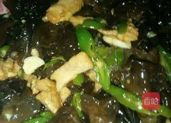 青椒炒木耳的做法图解7