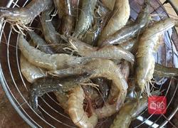 糖醋虾仁的做法图解3