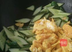 鸡蛋炒黄瓜的做法图解6