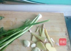 口菇炖猪脚的做法图解2