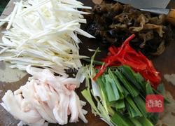 茭白木耳炒肉的做法图解1