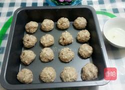 猪肉丸子的做法图解8
