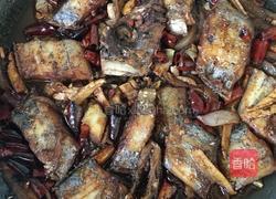 香辣煎带鱼的做法图解6