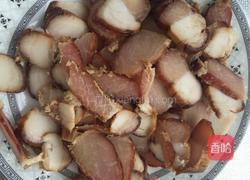 腊肉卷心菜的做法图解3