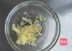 鲜菇炒白菜心的做法图解3