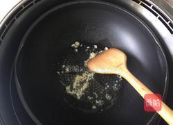 鲜菇炒白菜心的做法图解4