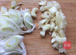 家常土豆炖茄子的做法图解3