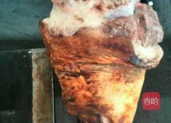 冰糖红烧肘子的做法图解1