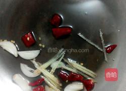 香芹木耳炒白干的做法图解3