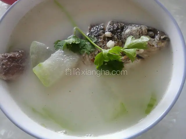煮到冬瓜变软汤白加盐调味即可。
