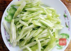 长豆角炒肉丝的做法图解1