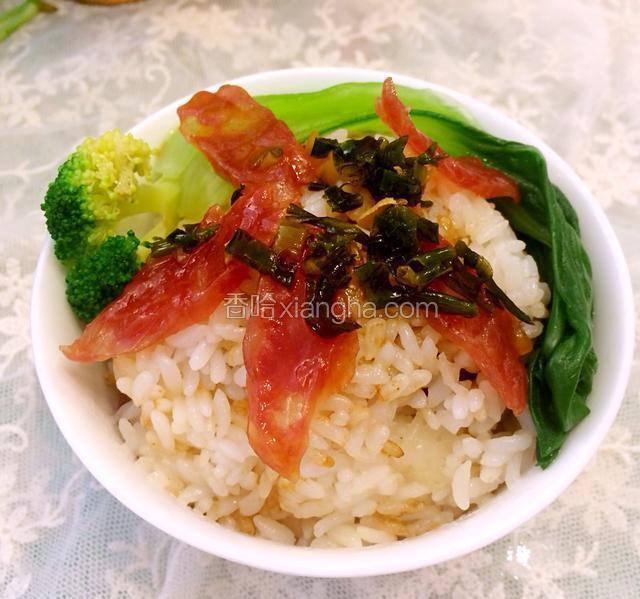 电饭煲腊味煲仔饭