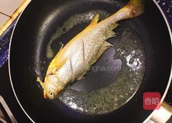 酸甜黄花鱼的做法图解3