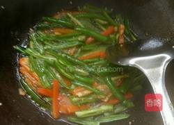 辣椒炒豆干的做法图解3