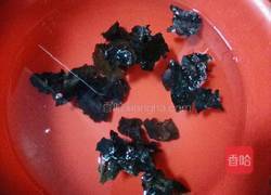 泡椒木耳的做法图解2