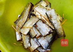 烧带鱼的做法图解1