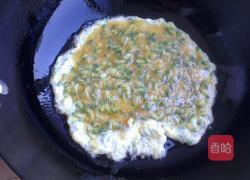 槐花炒鸡蛋的做法图解4